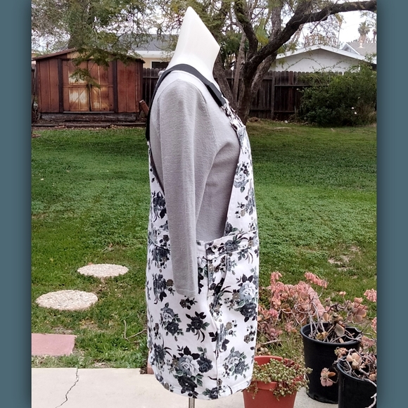 Almost Vintage Forever 21 Overall Dress - Picture 4 of 9